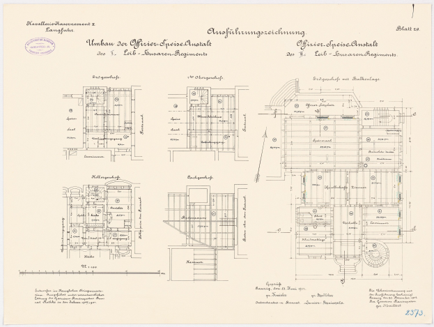 Schwarz-weißer architektonischer Grundriss des ehemaligen Bundeskanzleramts der Bundesrepublik Deutschland, der detaillierte Layouts und Anmerkungen zeigt.